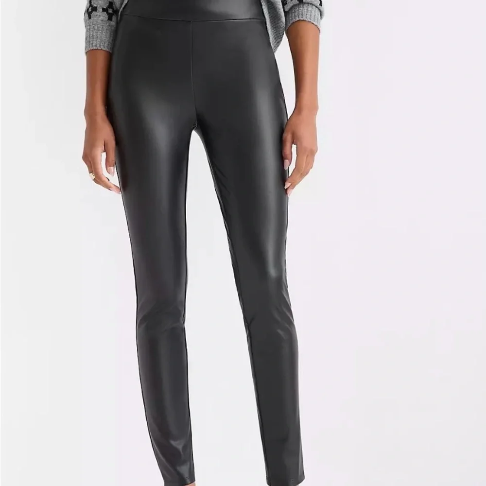 LOFT Black Faux Leather Leggings - Picture 3 of 3
